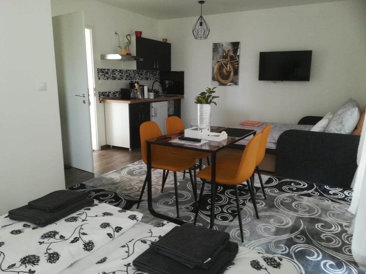 Ferienwohnung Edina Vendeghaz-Gyenesdiás Exterior foto